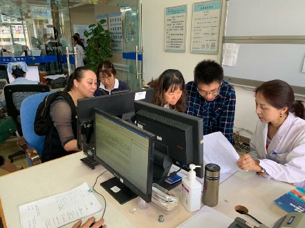 西双版纳农垦医院到红河州第三人民医院交流学习
