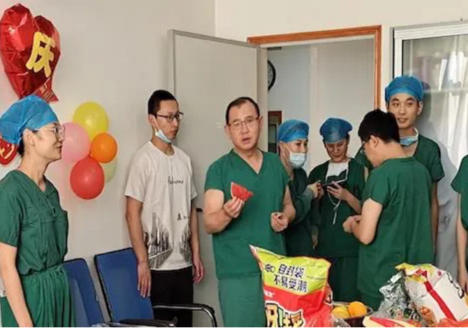 红河州第三人民医院手术室开展“双节”联欢活动