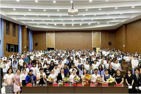 红河州三医院“最美逆行者”赴红河卫生职业学院讲述湖北抗疫亲历