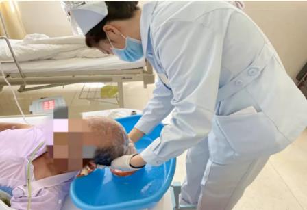 爱的最高境界，就是用心守护生命最后一程