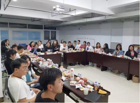 红河州第三人民医院医教协同师生共庆中秋