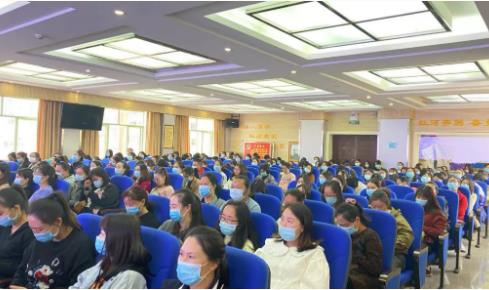 红河州第三人民医院请律师当老师：强化护理人员依法规范执业