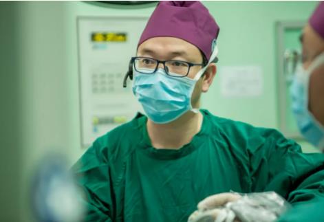 红河州肿瘤医院胸外科手术直播万人观看 年手术量近千台居云南第四