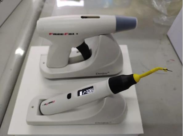 红河州第三人民医院口腔科开展牙齿根管治疗最新技术：热牙胶充填