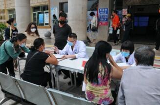 保护好“颈项蝴蝶”红河州第三人民医院开展甲状腺知识宣传周义诊