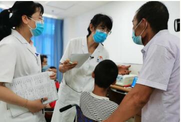 有一位“最美医师”名叫张梅