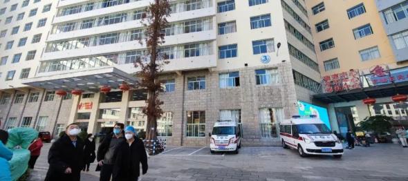 惠民生 解民忧 办实事 红河州第三人民医院提供3个出租车临时泊位