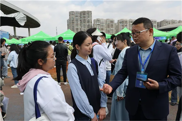 【广纳贤才】红河州第三人民院赴2024年度春季高校招聘会引进医学人才